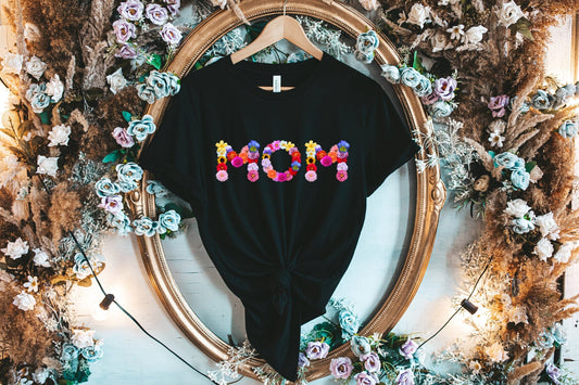 Moms love in a flower Shirt, Flower mom shirt, Mom written with flowers tee, Mommy flower shirt, Dedication to mom flower shirt, mom flowers